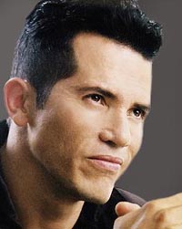 John Leguizamo