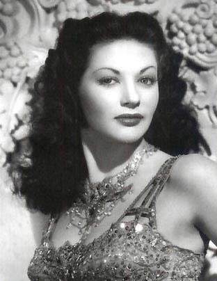 yvonnedecarlo.jpg