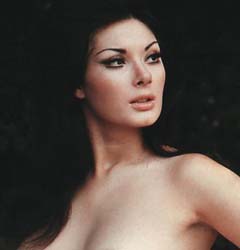 Have I mentioned lately you can never have too much Edwige Fenech?