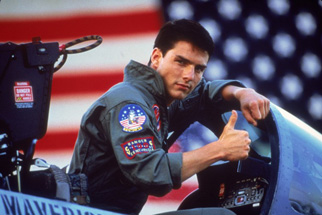 Like us, Tom Cruise gives thumbs up to Tony Scott.