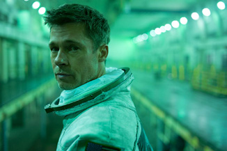 Brad Pitt, serious astronaut